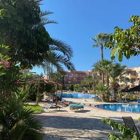 Limnaria Gardens דירה Paphos